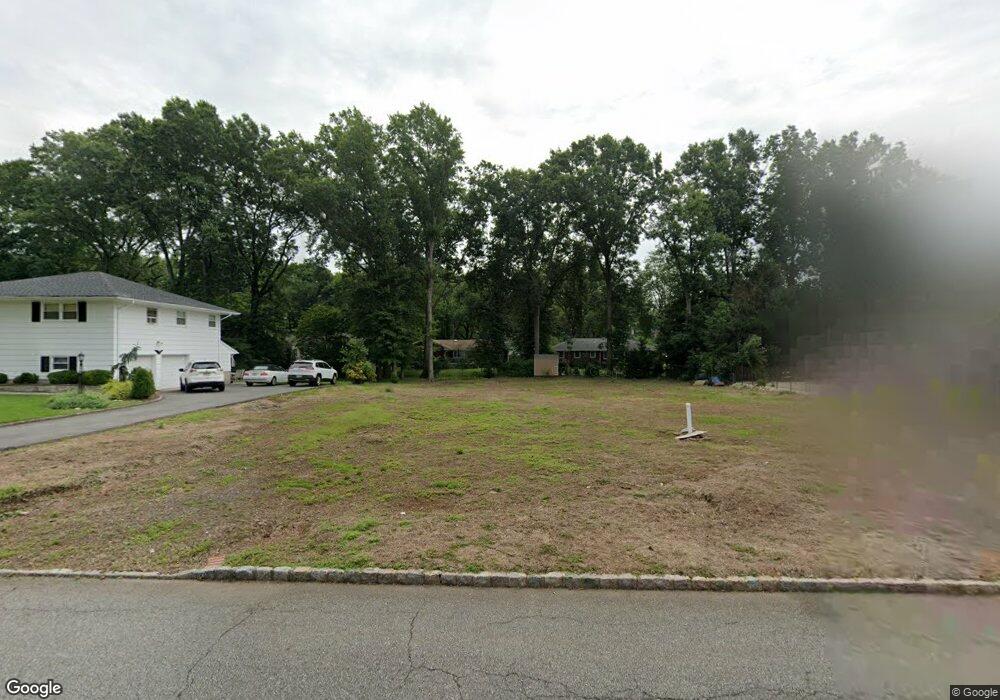 121 Hillcrest Dr, Clark, NJ 07066 - photo 1