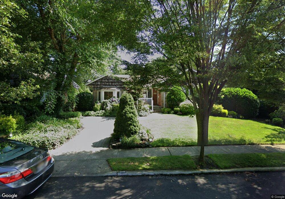 2141 Merokee Dr, Merrick, NY 11566 - photo 1