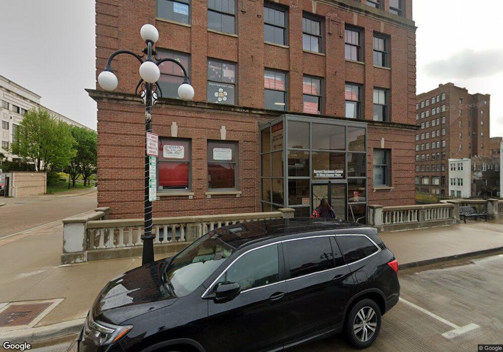 31 W Downer Place unit 203, Aurora, IL 60506 - photo 1