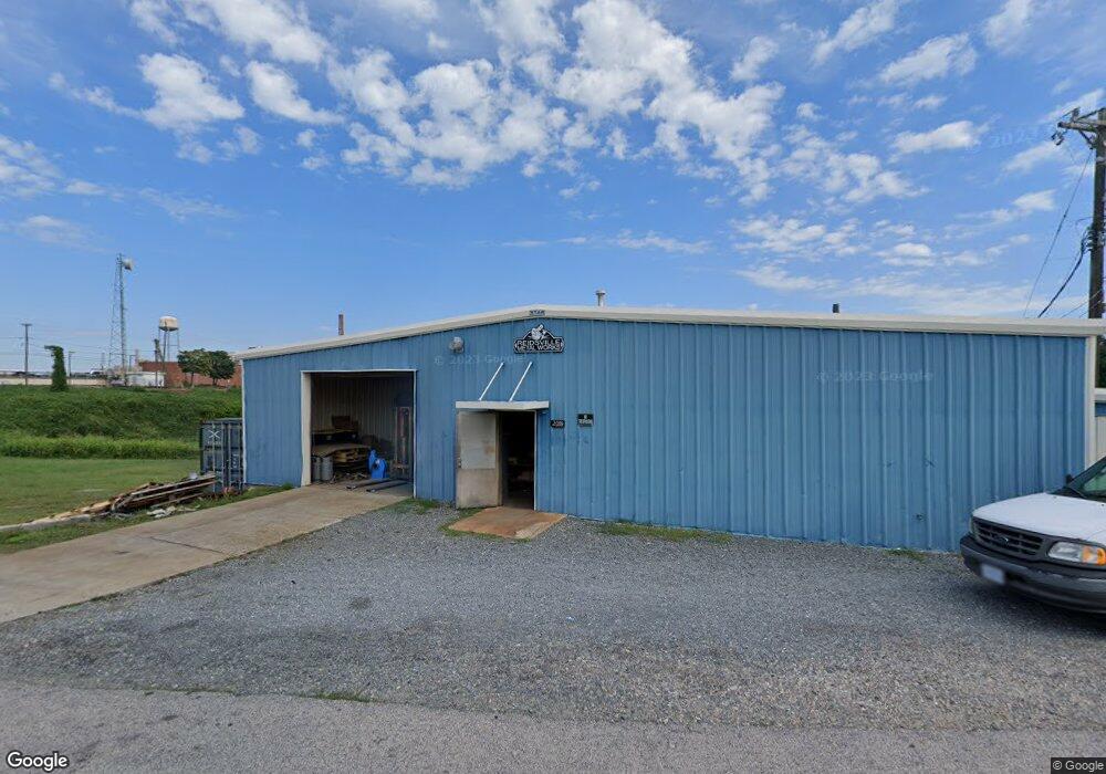 208 Hester St, Reidsville, NC 27320 - photo 1