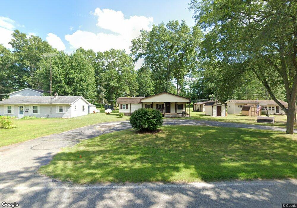 548 Pettibone Dr, Bitely, MI 49309 - photo 1