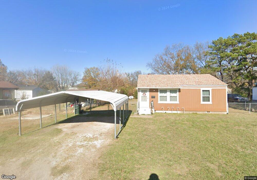 306 W Scott St, Henryetta, OK 74437 - photo 1