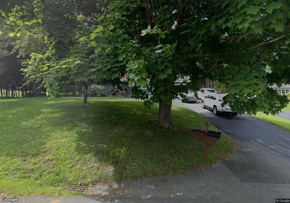 113 Ridgewood Dr, Saint Johnsbury, VT 05819 - photo 1