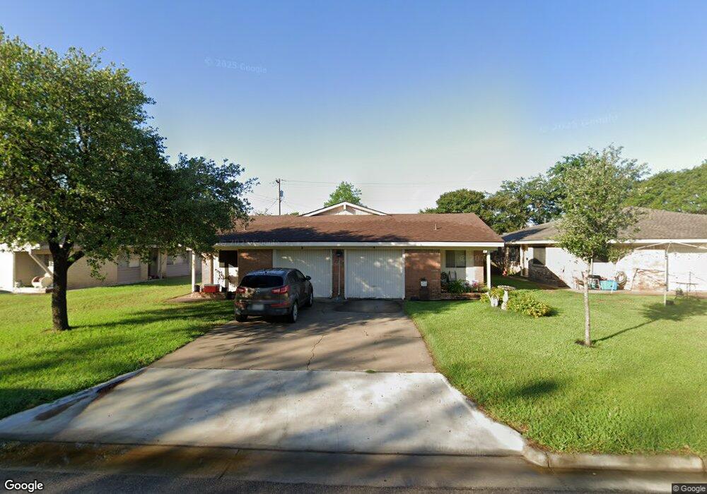 1710 Trinity Place unit AB, College Station, TX 77840 - photo 1