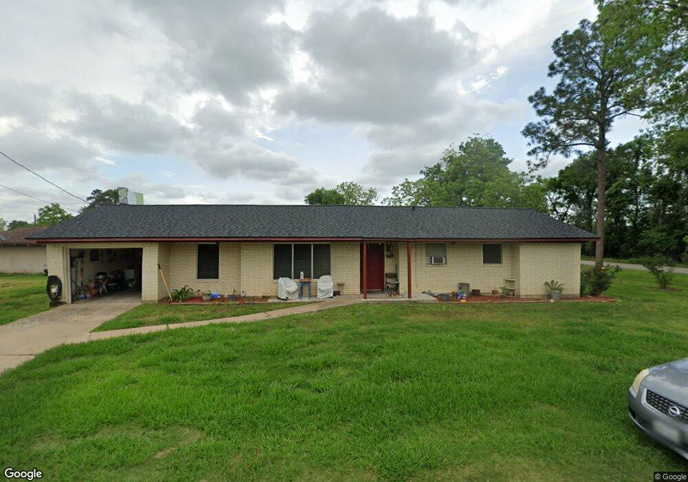 102 Cherry St, Brazoria, TX 77422 - photo 1