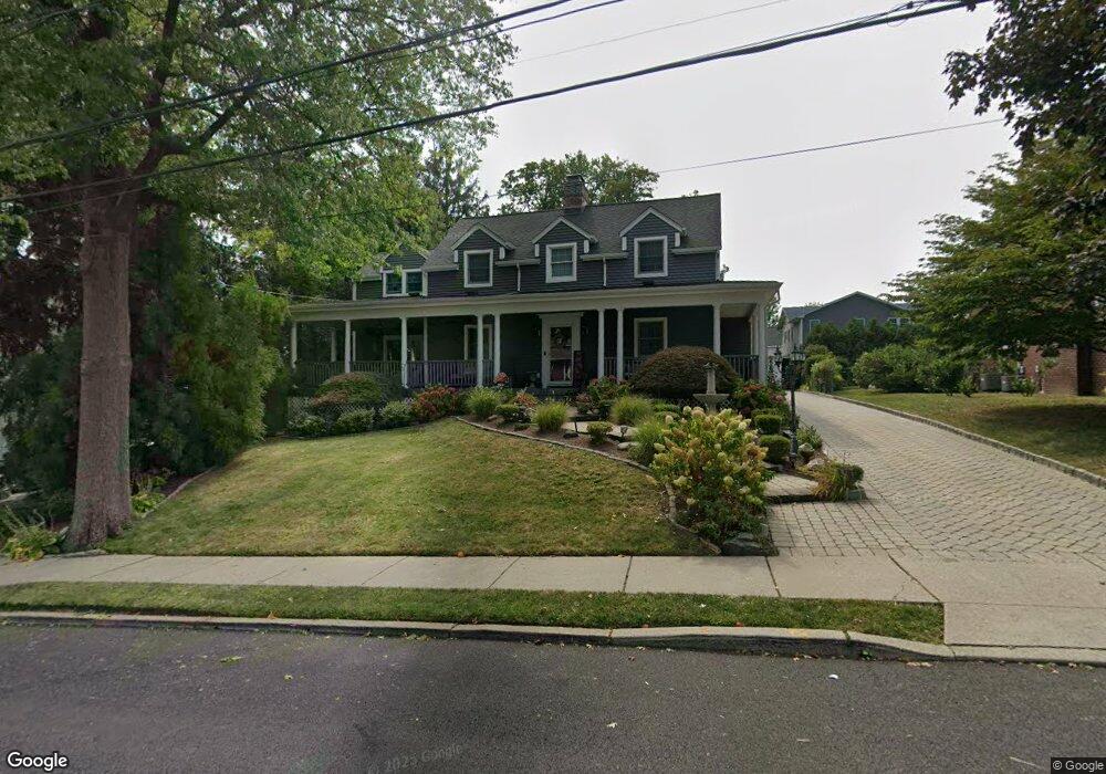 316 Raymond St, Hasbrouck Heights, NJ 07604 - photo 1