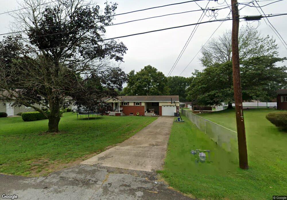 157 N Meadowlark Dr, Williamstown, WV 26187 - photo 1