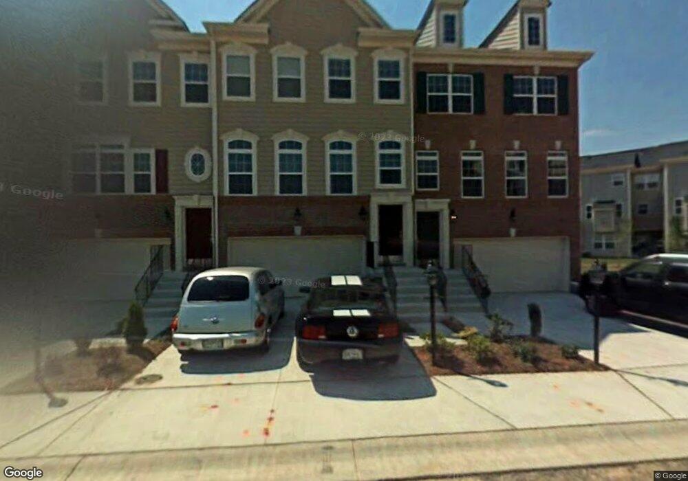 7142 Hummingbird Dr, Glen Burnie, MD 21060 - photo 1