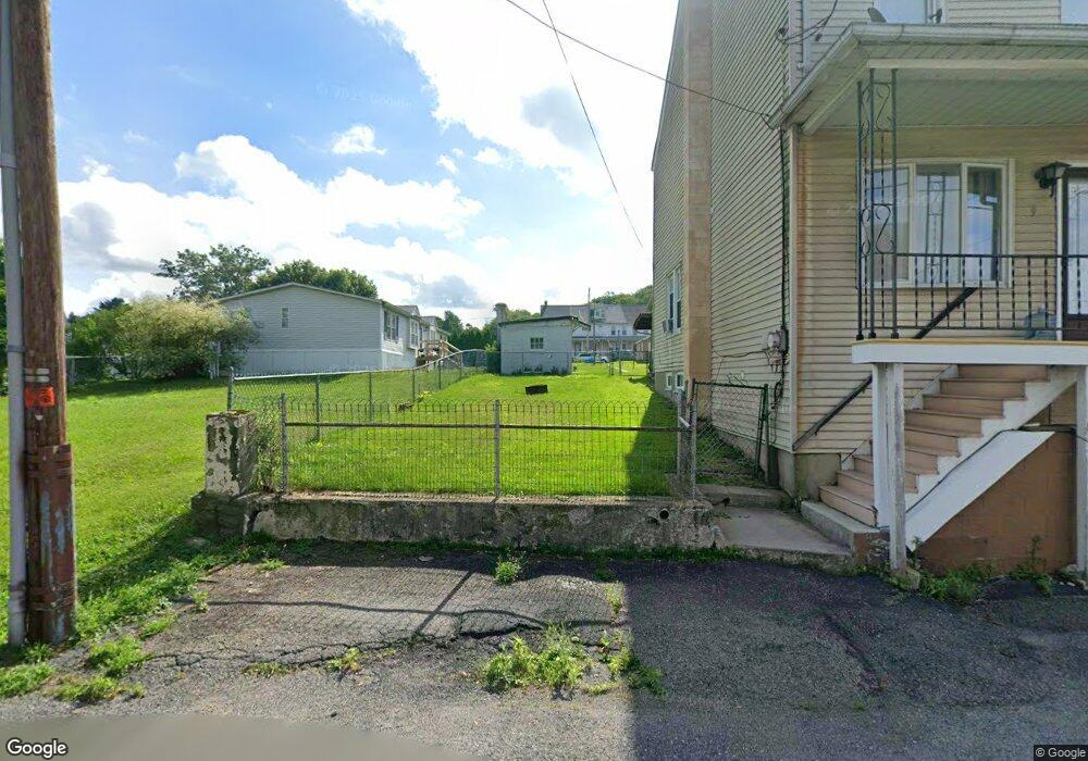 9 Walnut St, Middleport, PA 17953 - photo 1