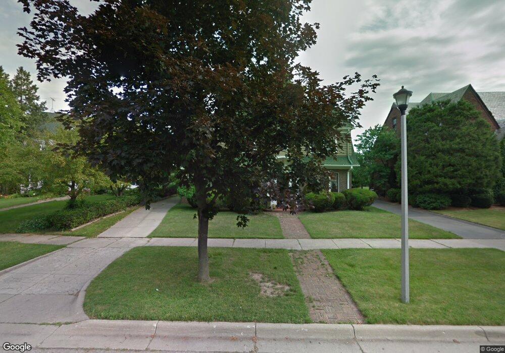 1230 S Genesee Dr, Lansing, MI 48915 - photo 1