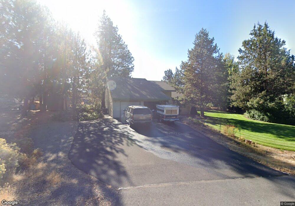 61232 King Solomon Ln, Bend, OR 97702 - photo 1