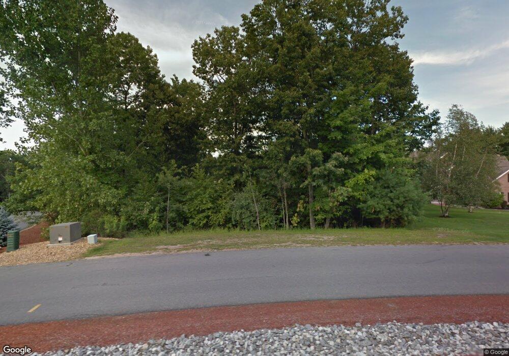 39 Barrington Dr, Bedford, NH 03110 - photo 1