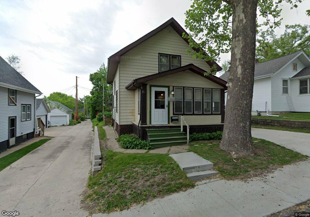 1914 Higley Ave SE, Cedar Rapids, IA 52403 - photo 1