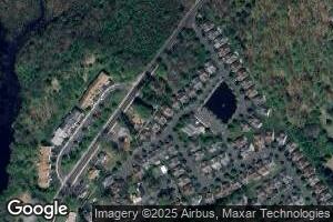 14 Appleby Dr, Helmetta, NJ 08828