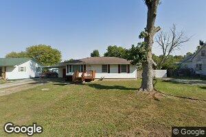 208 Highland St, Carrollton, IL 62016