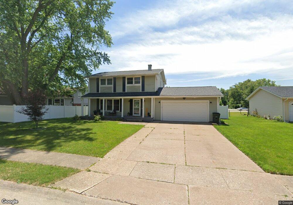 2717 E 37th St, Davenport, IA 52807 - photo 1