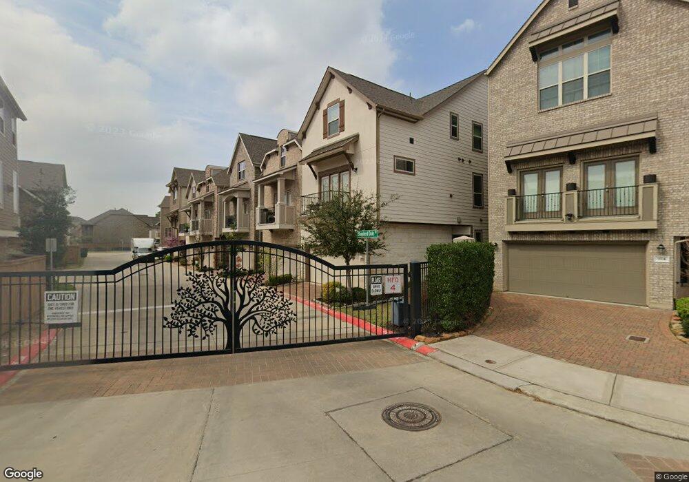 1006 Shepherd Oaks Dr, Houston, TX 77018 - photo 1