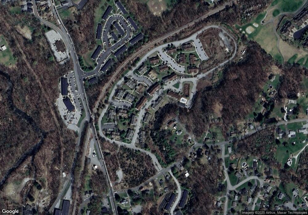 301 Falcon Ridge Way S unit 1, Hamburg, NJ 07419 - photo 1