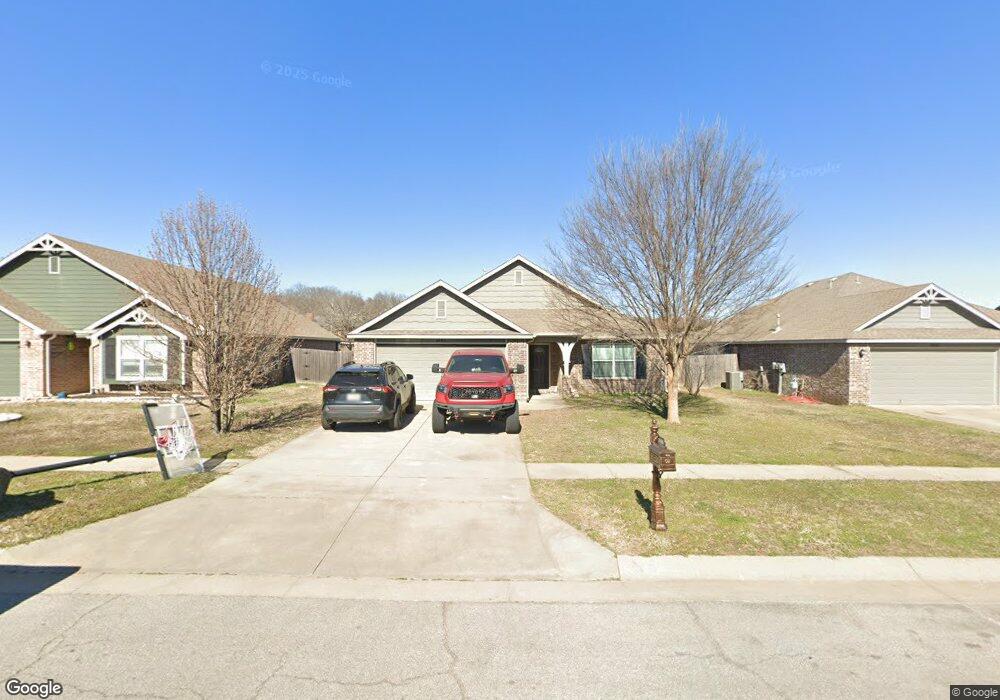 1445 W Burnham Ave, Sapulpa, OK 74066 - photo 1