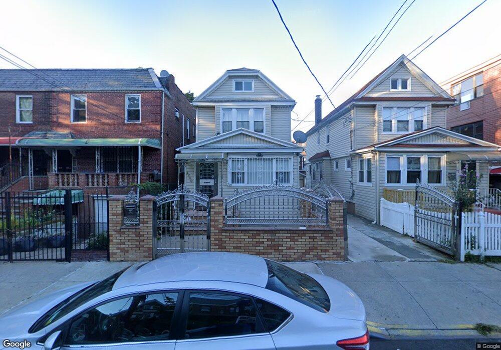 4240 Gleane St, Elmhurst, NY 11373 - photo 1