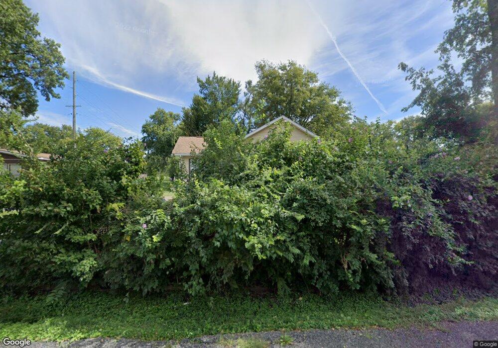 24 Bruce St, Collinsville, IL 62234 - photo 1