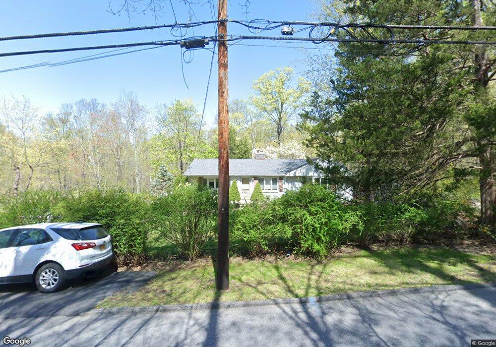 176 Colabaugh Pond Rd, Croton On Hudson, NY 10520 - photo 1