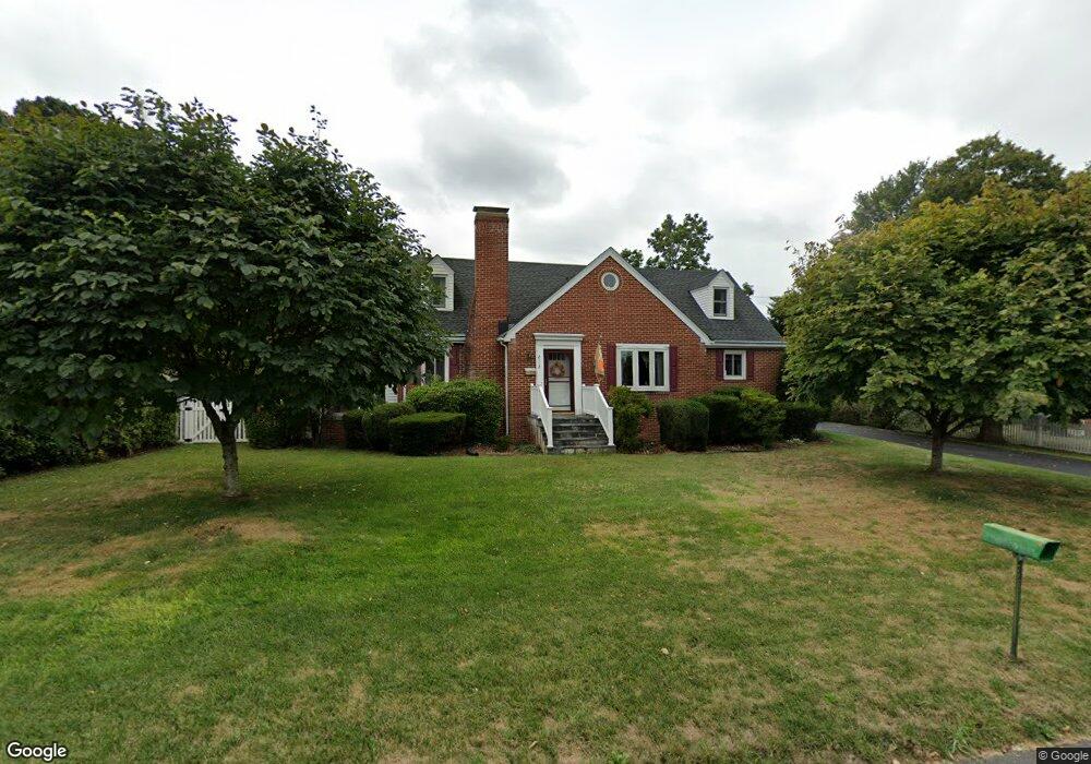 2112 Chase Ave, Waynesboro, VA 22980 - photo 1