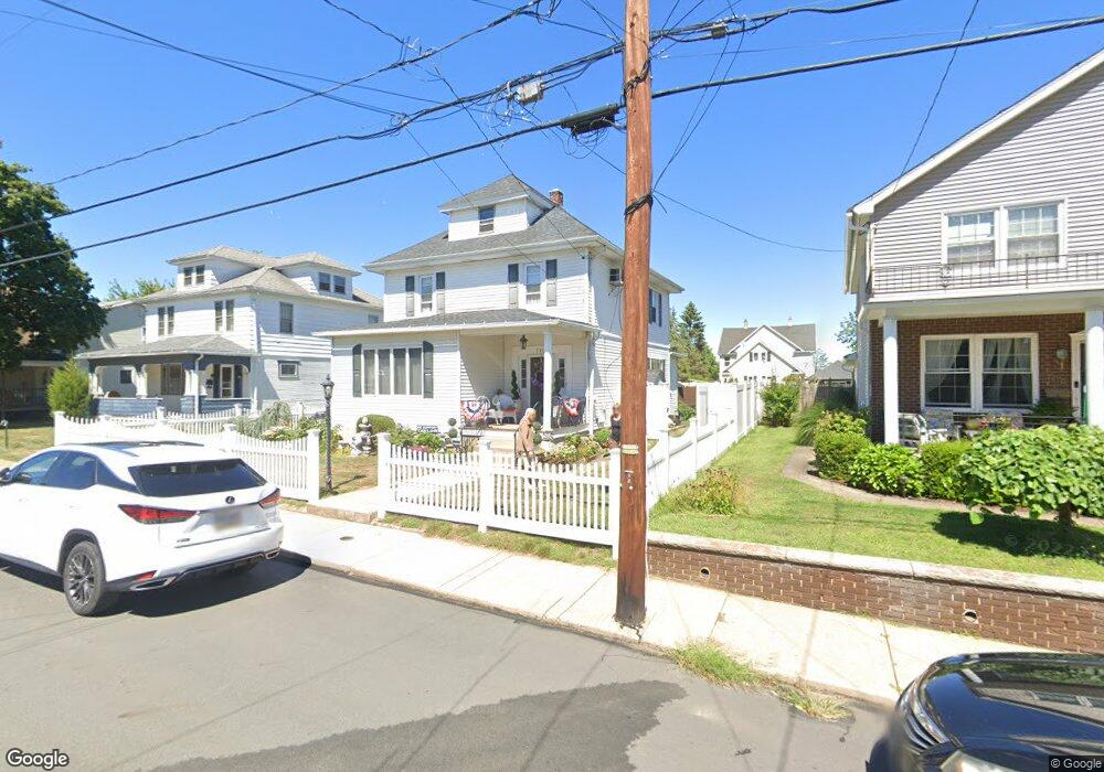 710 W Taylor St, Taylor, PA 18517 - photo 1