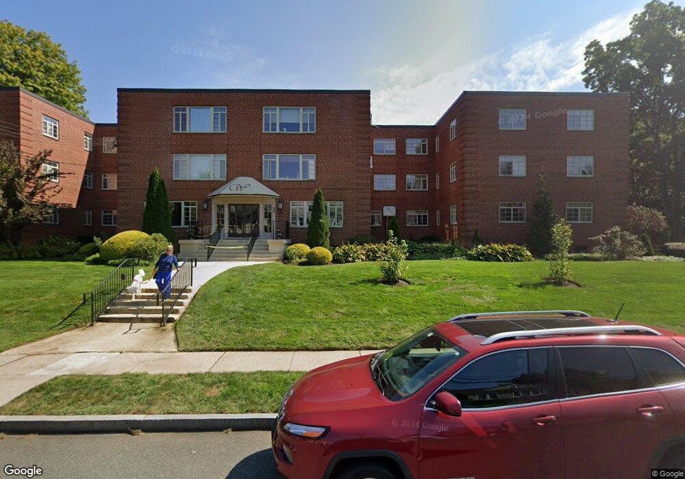 30 Outlook Ave, West Hartford, CT 06119 - photo 1