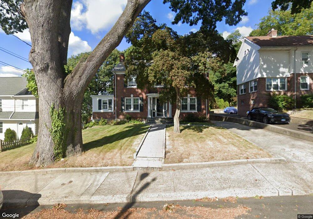 32 Hillcrest Ave, Stamford, CT 06902 - photo 1