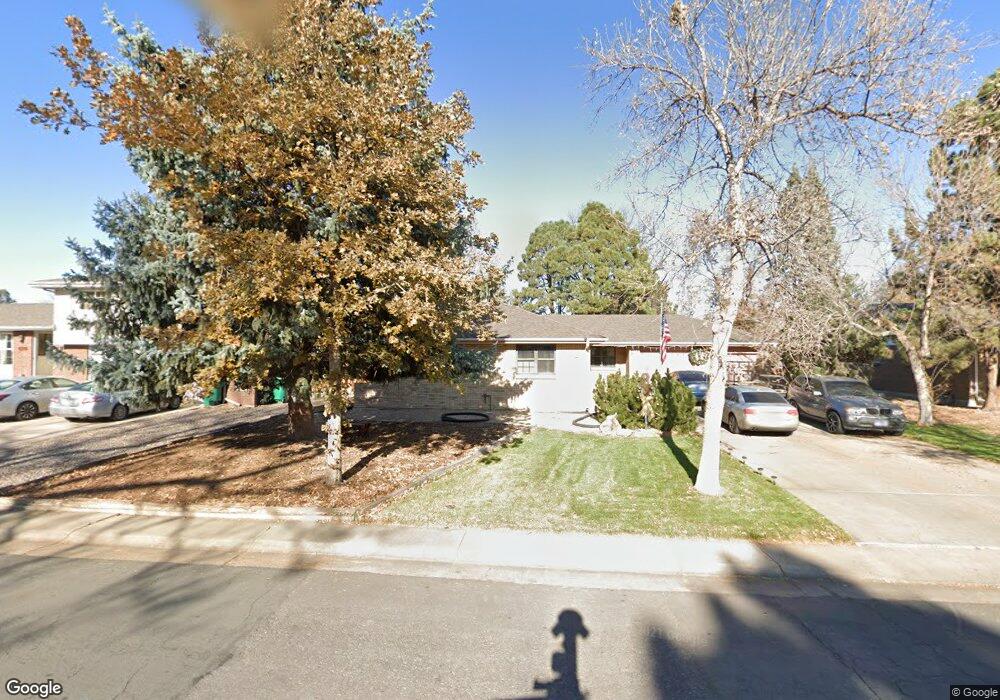 485 Oswego Ct, Aurora, CO 80010 - photo 1