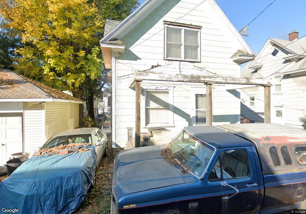 1029 Garity Ct SW, Canton, OH 44706 - photo 1