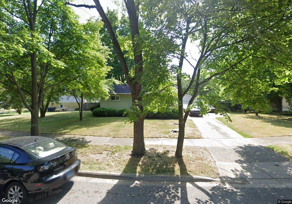 2621 Mohawk Rd, Waukegan, IL 60087 - photo 1