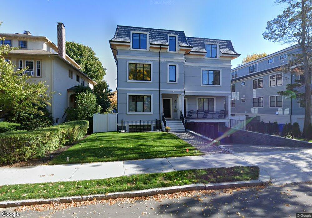 72 Verndale St unit 1, Brookline, MA 02446 - photo 1