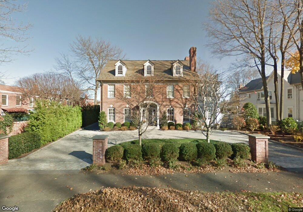 110 South Ave, New Canaan, CT 06840 - photo 1