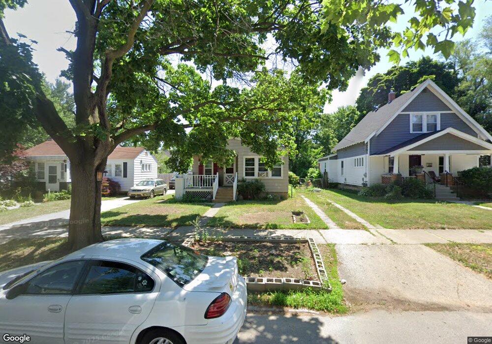 2118 Edgewood Ave NE, Grand Rapids, MI 49505 - photo 1