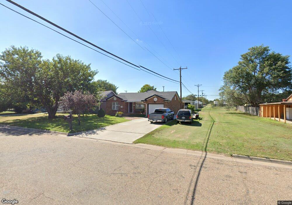 1014 Durrett Ave, Dumas, TX 79029 - photo 1