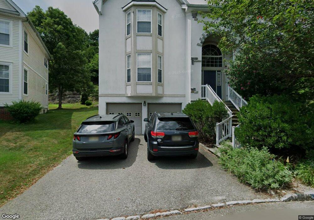 32 Boulder Run, Oakland, NJ 07436 - photo 1