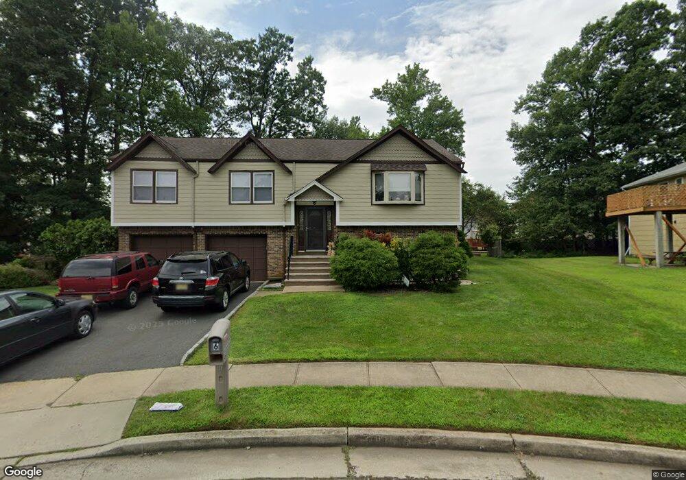 6 Scheer Ct, Edison, NJ 08820 - photo 1
