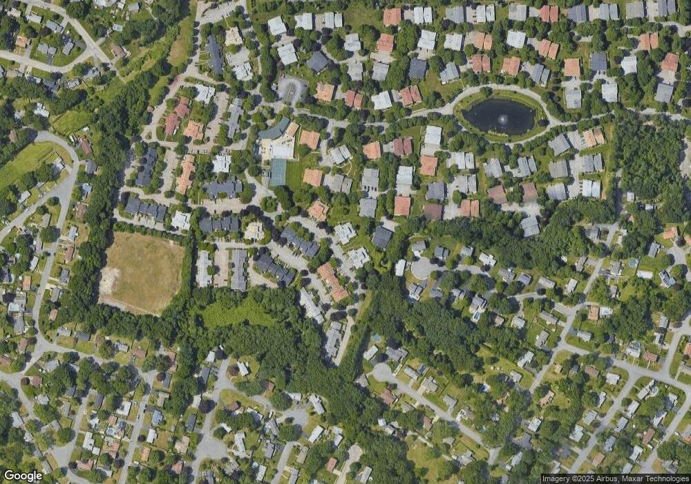 766 Williamsburg Cir unit 776, Warwick, RI 02886 - photo 1