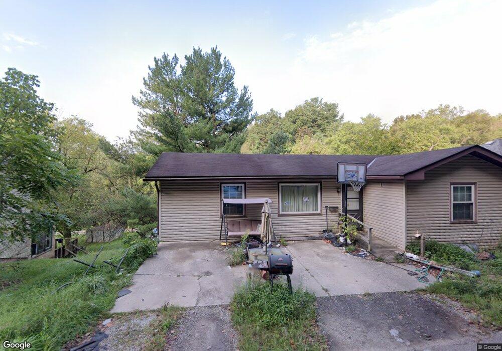 665 N Walnut St, Logan, OH 43138 - photo 1