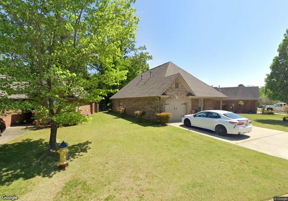 2065 Willow Glenn Dr, Birmingham, AL 35215 - photo 1