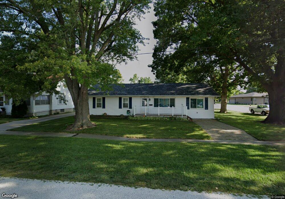 501 E Pembroke St, Tuscola, IL 61953 - photo 1