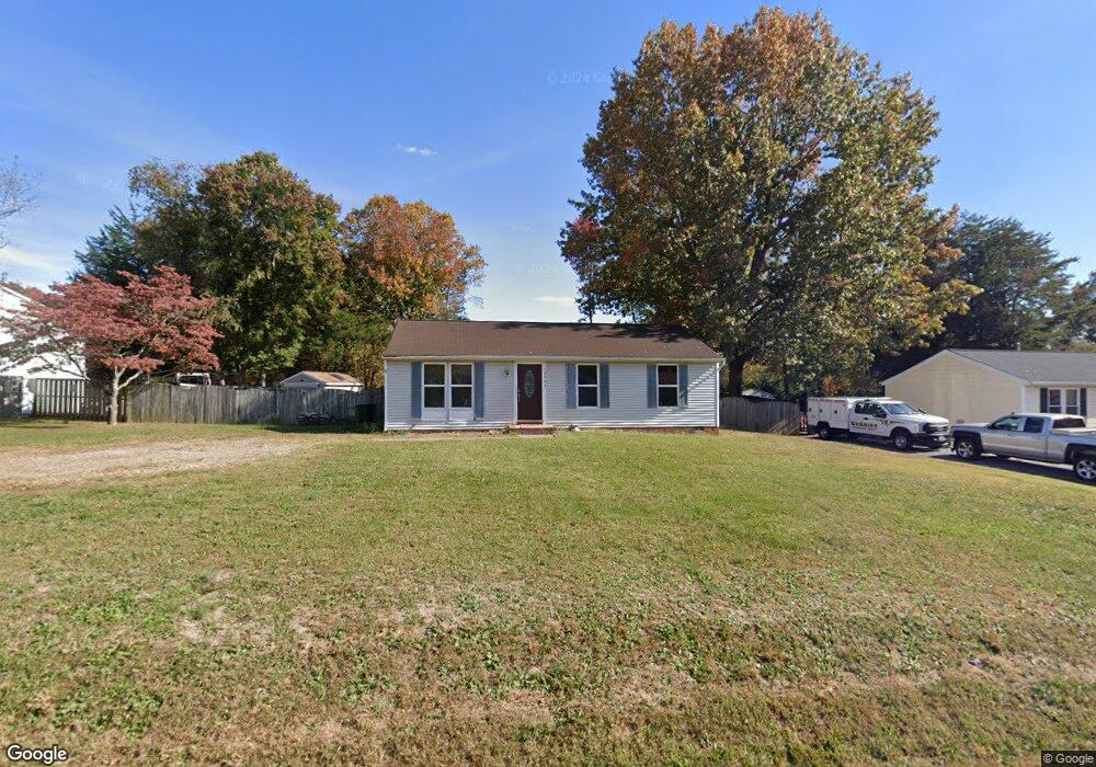 10941 Huntington Woods Cir, Fredericksburg, VA 22407 - photo 1