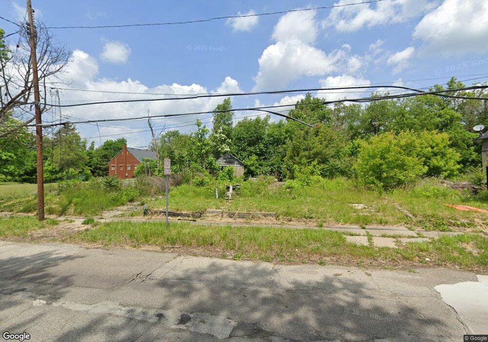 1613 Leith St, Flint, MI 48506 - photo 1