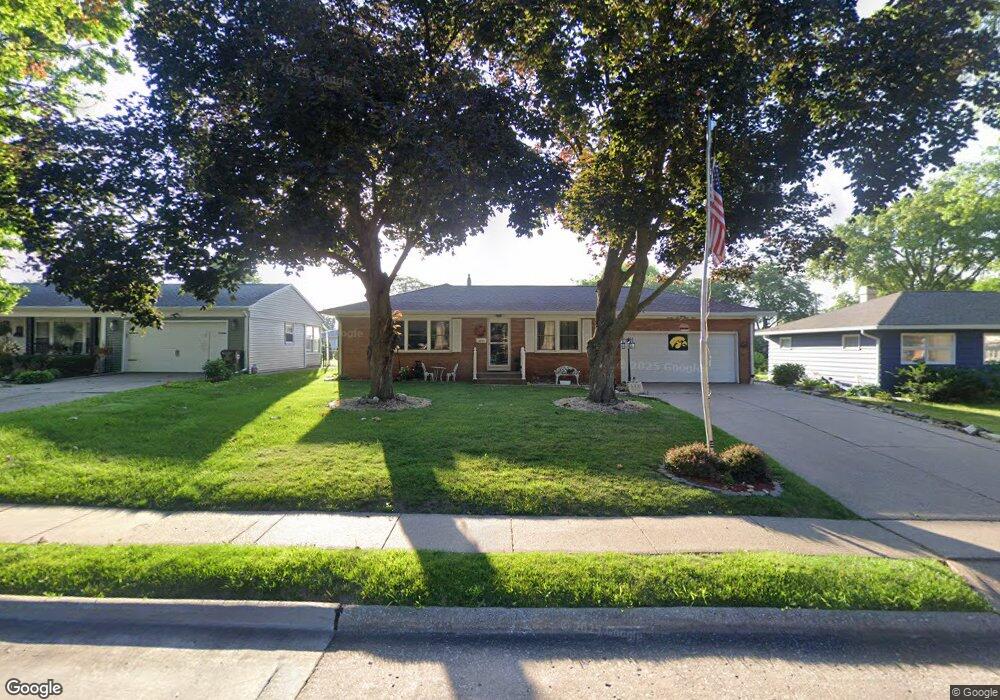 2661 Fillmore Ln, Davenport, IA 52804 - photo 1