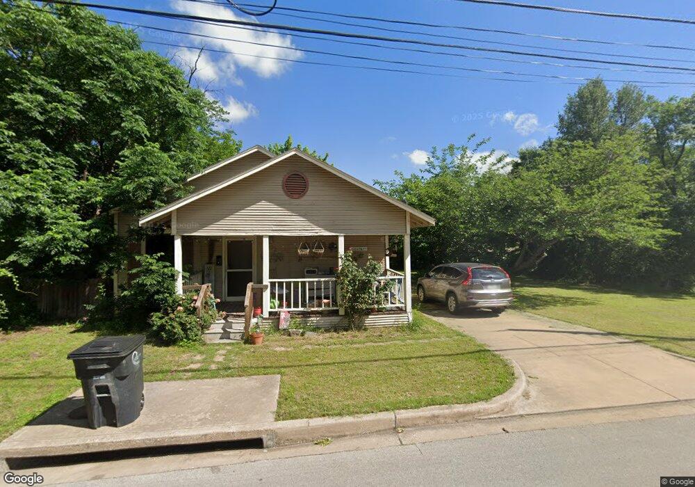 102 W Willingham St, Cleburne, TX 76033 - photo 1