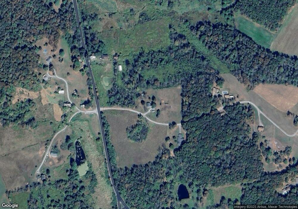 17 Dusty Rd, Honesdale, PA 18431 - photo 1