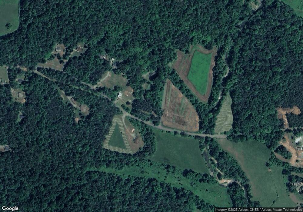 989 Chapman Rd, Stanardsville, VA 22973 - photo 1