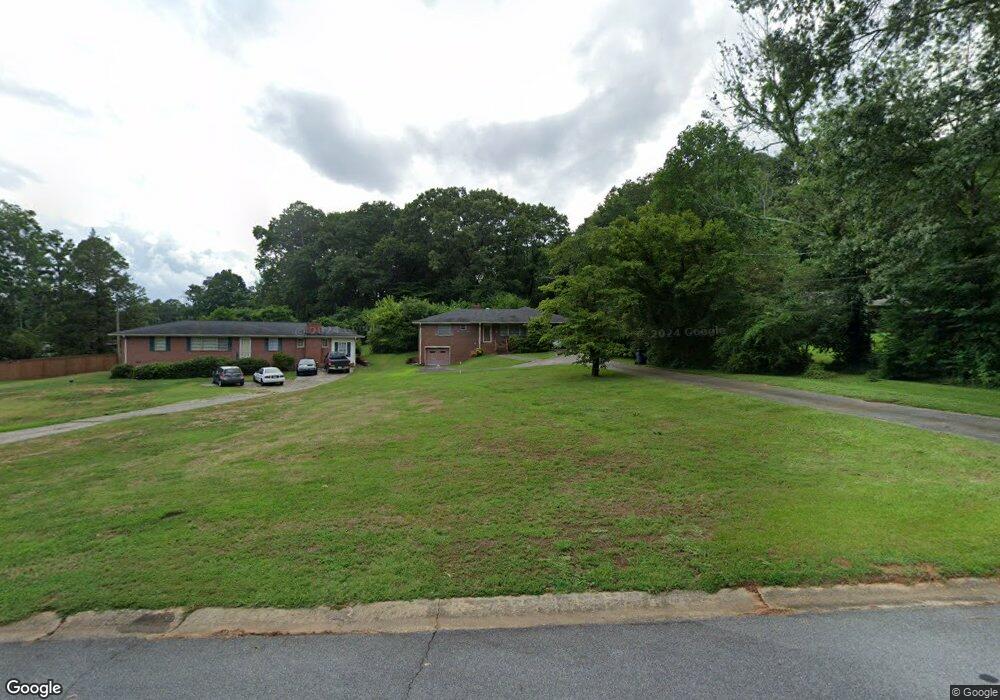 665 McBurnette Rd NE, Marietta, GA 30068 - photo 1